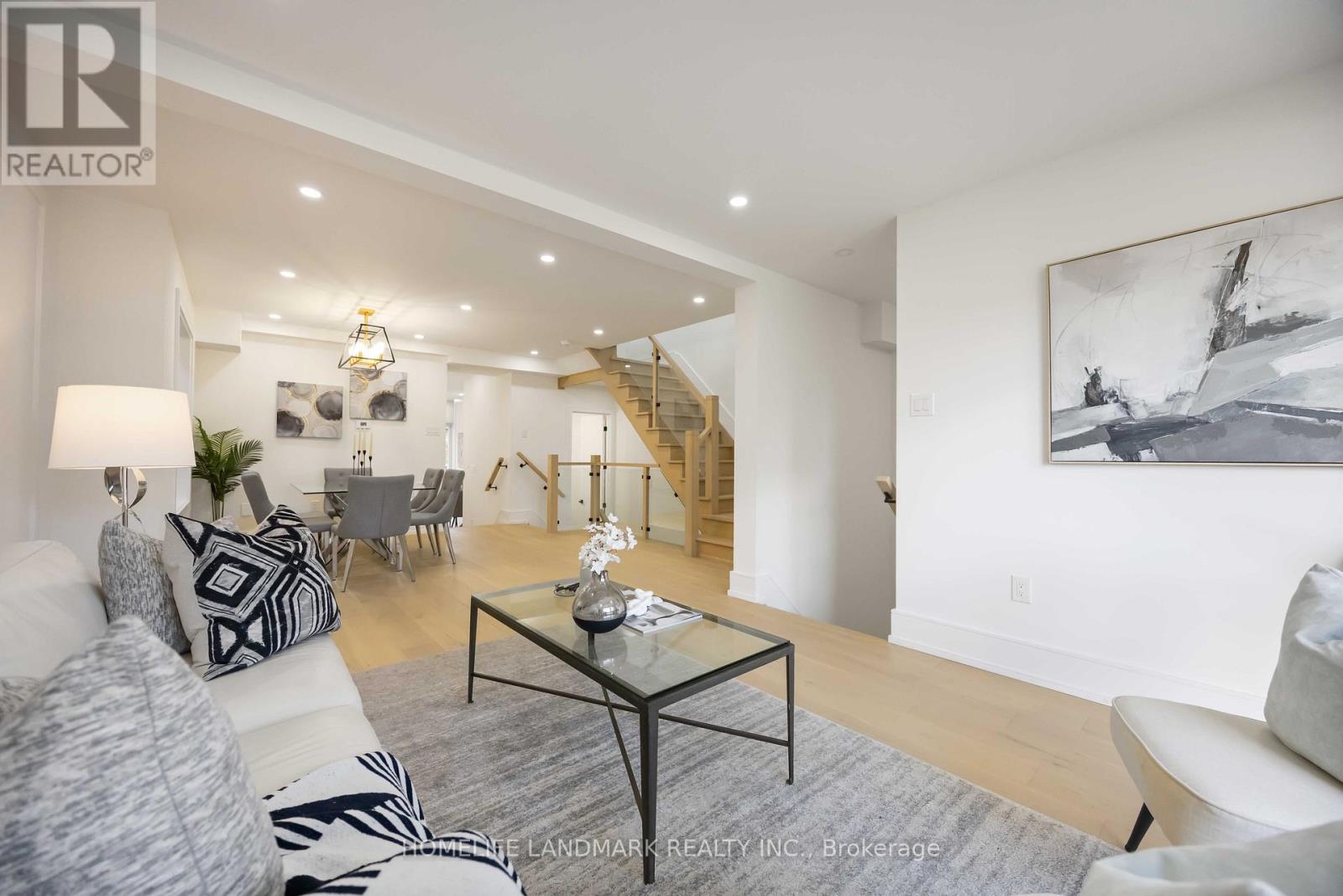 70 Granger Avenue, Toronto (Kennedy Park), Ontario  M1K 3L3 - Photo 4 - E12722032