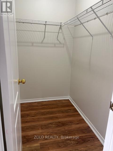 599 Rossellini Drive, Mississauga, Ontario  L5W 1M5 - Photo 11 - W12769440