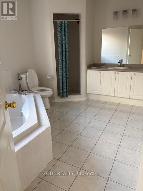 599 Rossellini Drive, Mississauga, Ontario  L5W 1M5 - Photo 12 - W12769440