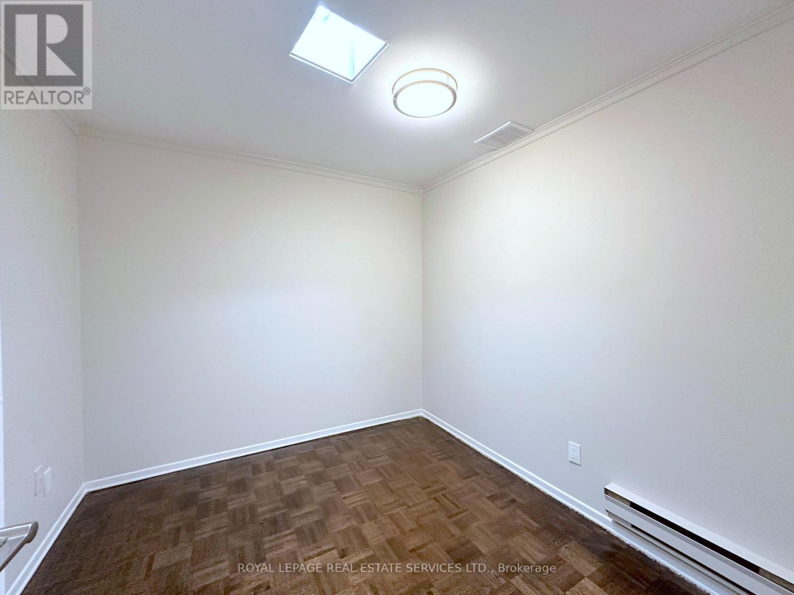 2 - 5062 Dundas Street W, Toronto, Ontario  M9A 1B9 - Photo 8 - W12769448