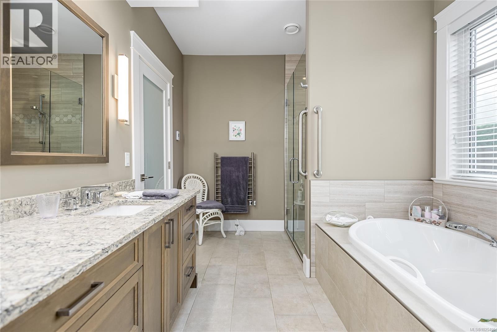 207 1290 Crown Isle Dr, Courtenay, British Columbia  V9N 0B8 - Photo 23 - 1025400