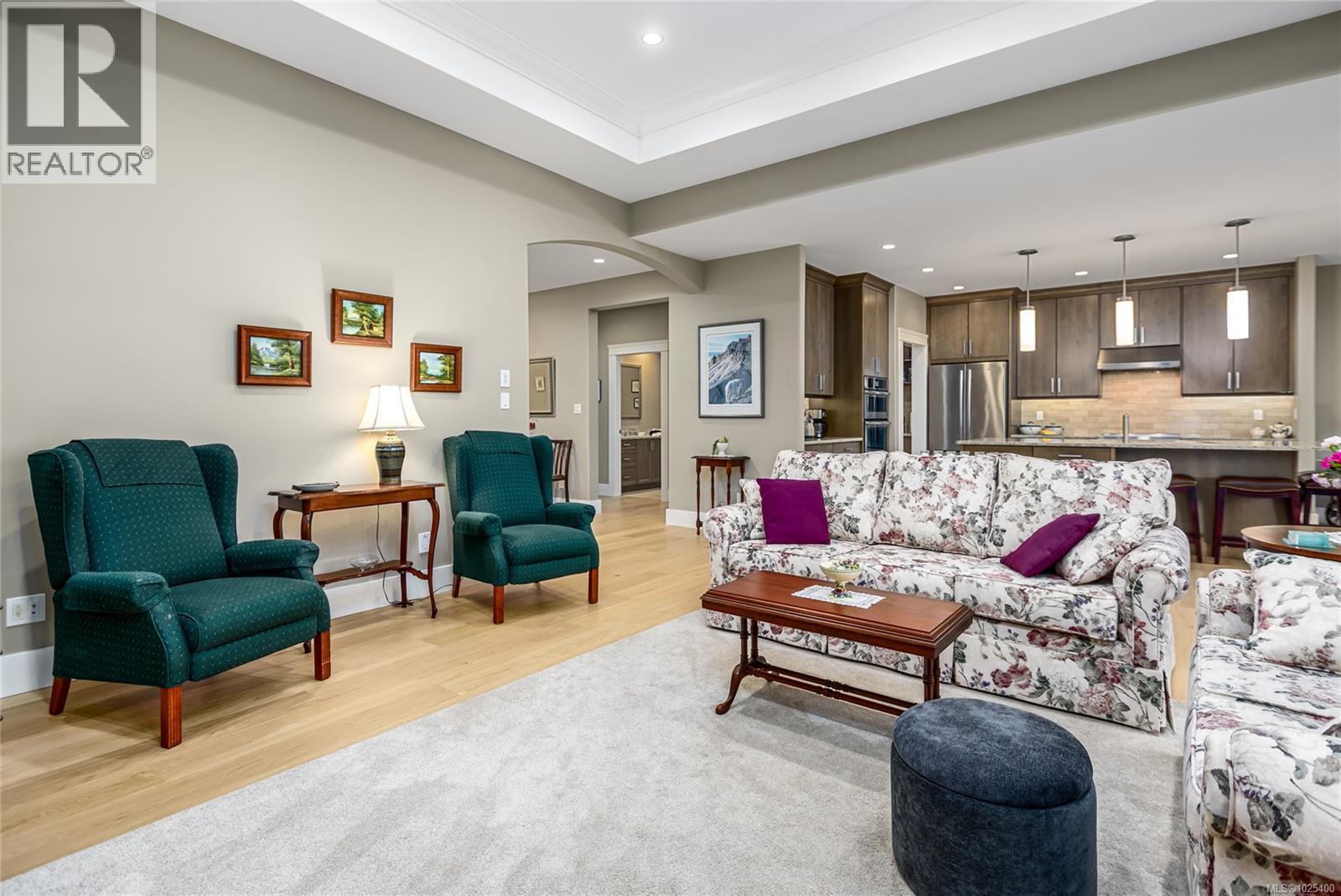 207 1290 Crown Isle Dr, Courtenay, British Columbia  V9N 0B8 - Photo 6 - 1025400