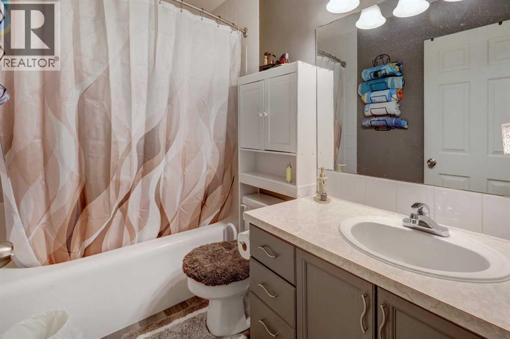 411 Strathford Boulevard, Strathmore, Alberta  T1P 1P2 - Photo 25 - A2283344