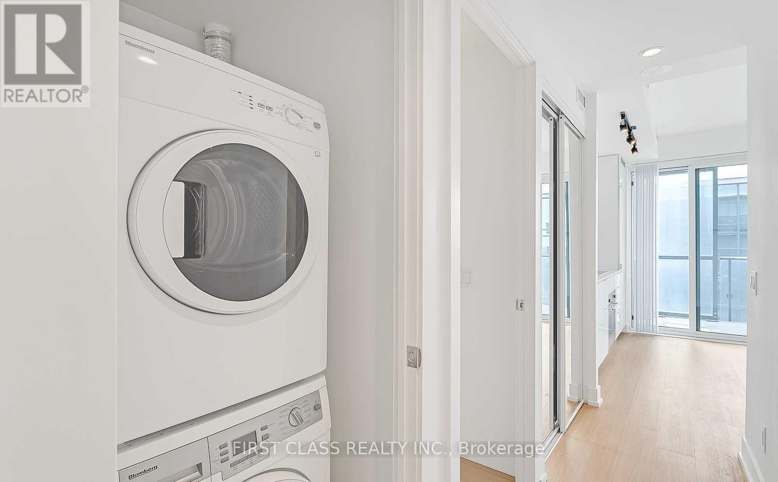 5702 - 7 Grenville Street, Toronto (Bay Street Corridor), Ontario  M4Y 1A1 - Photo 17 - C12769464