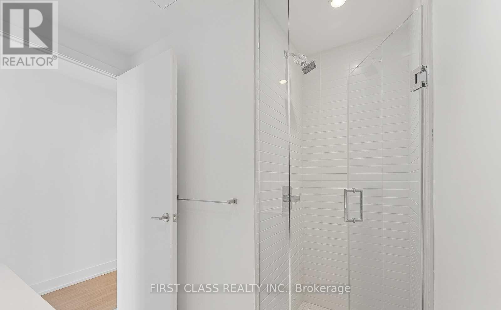 5702 - 7 Grenville Street, Toronto (Bay Street Corridor), Ontario  M4Y 1A1 - Photo 5 - C12769464