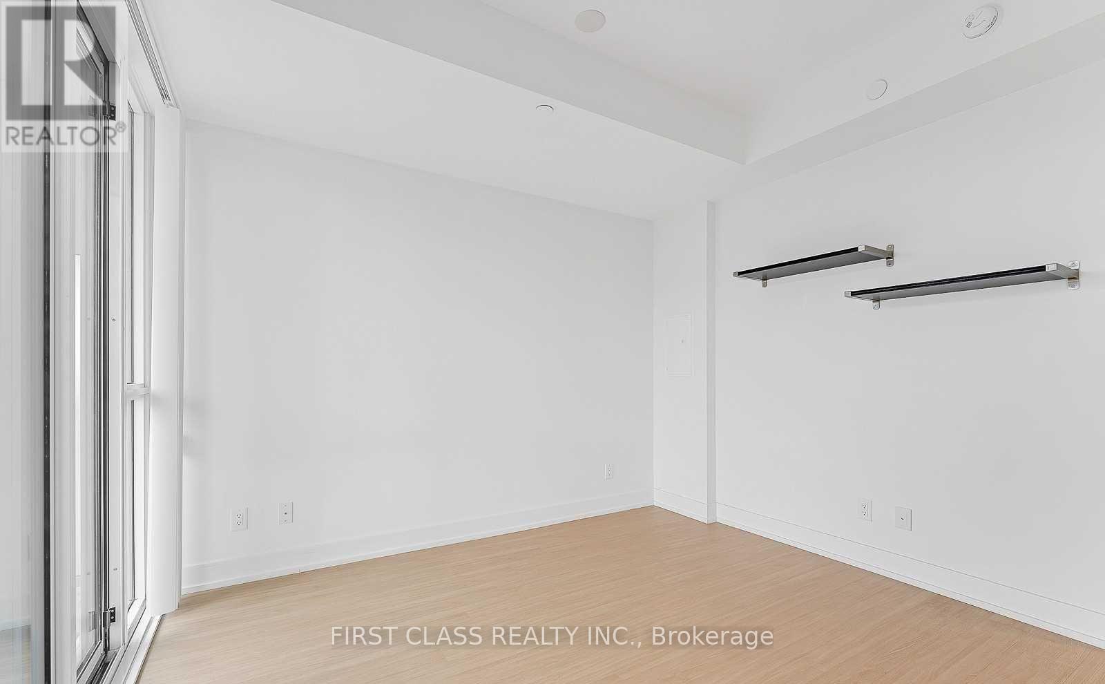 5702 - 7 Grenville Street, Toronto (Bay Street Corridor), Ontario  M4Y 1A1 - Photo 9 - C12769464