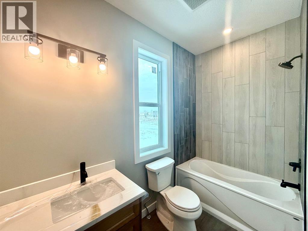 131 Westview Drive, Nanton, Alberta  T0L 1R0 - Photo 7 - A2273159