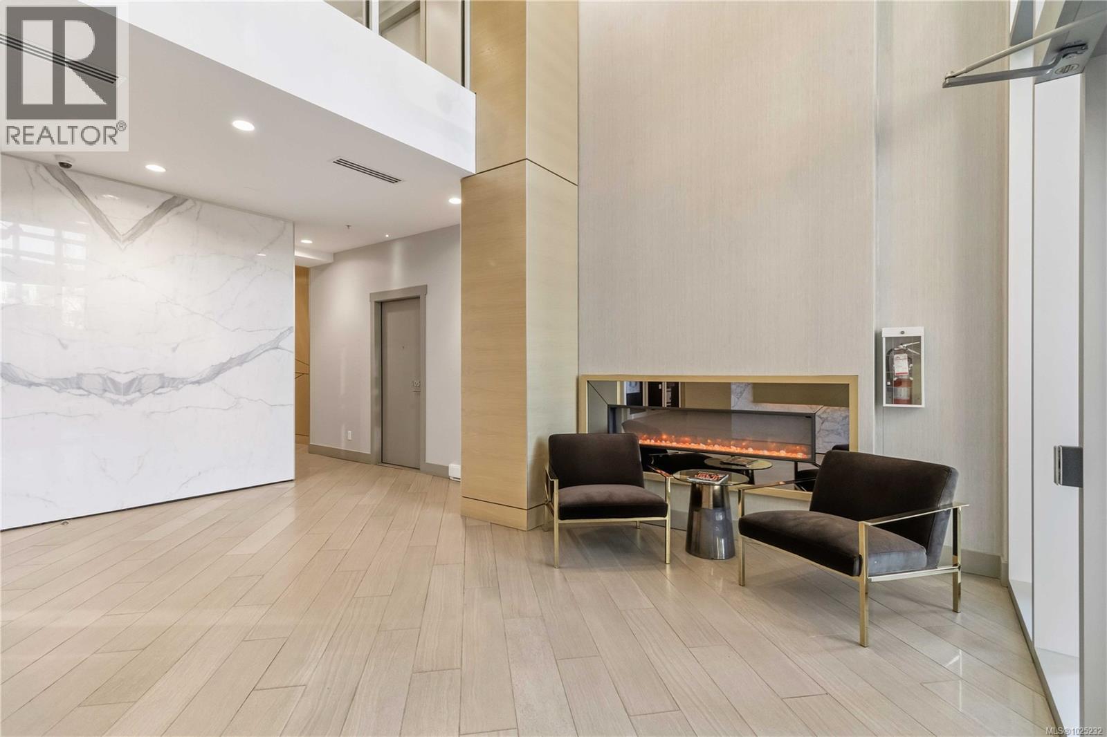 506 60 Saghalie Rd, Victoria, British Columbia  V9A 0H1 - Photo 4 - 1025232