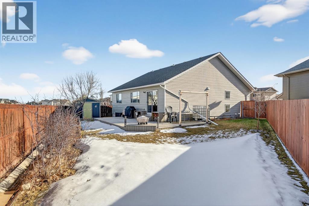 26 Mackenzie Way, Carstairs, Alberta  T0M 0N0 - Photo 24 - A2281360