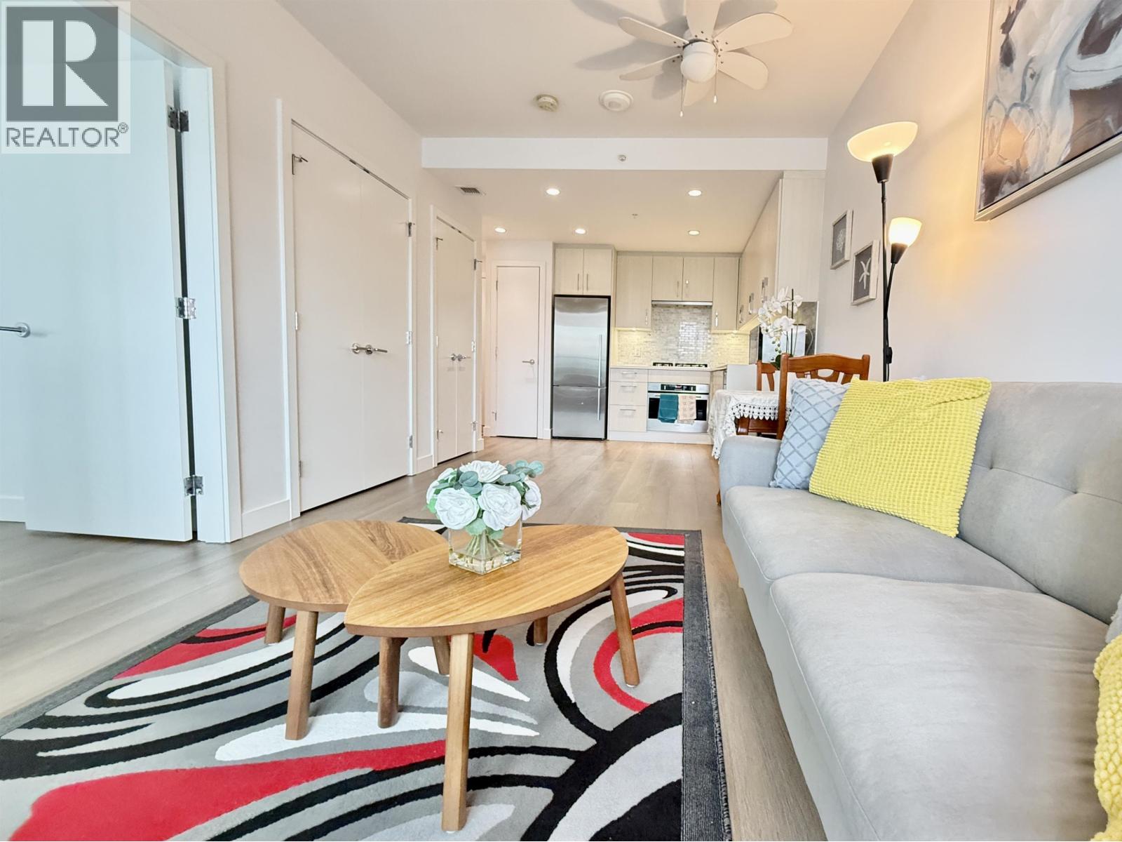 702 518 Whiting Way, Coquitlam, British Columbia  V3J 0H7 - Photo 2 - R3055092