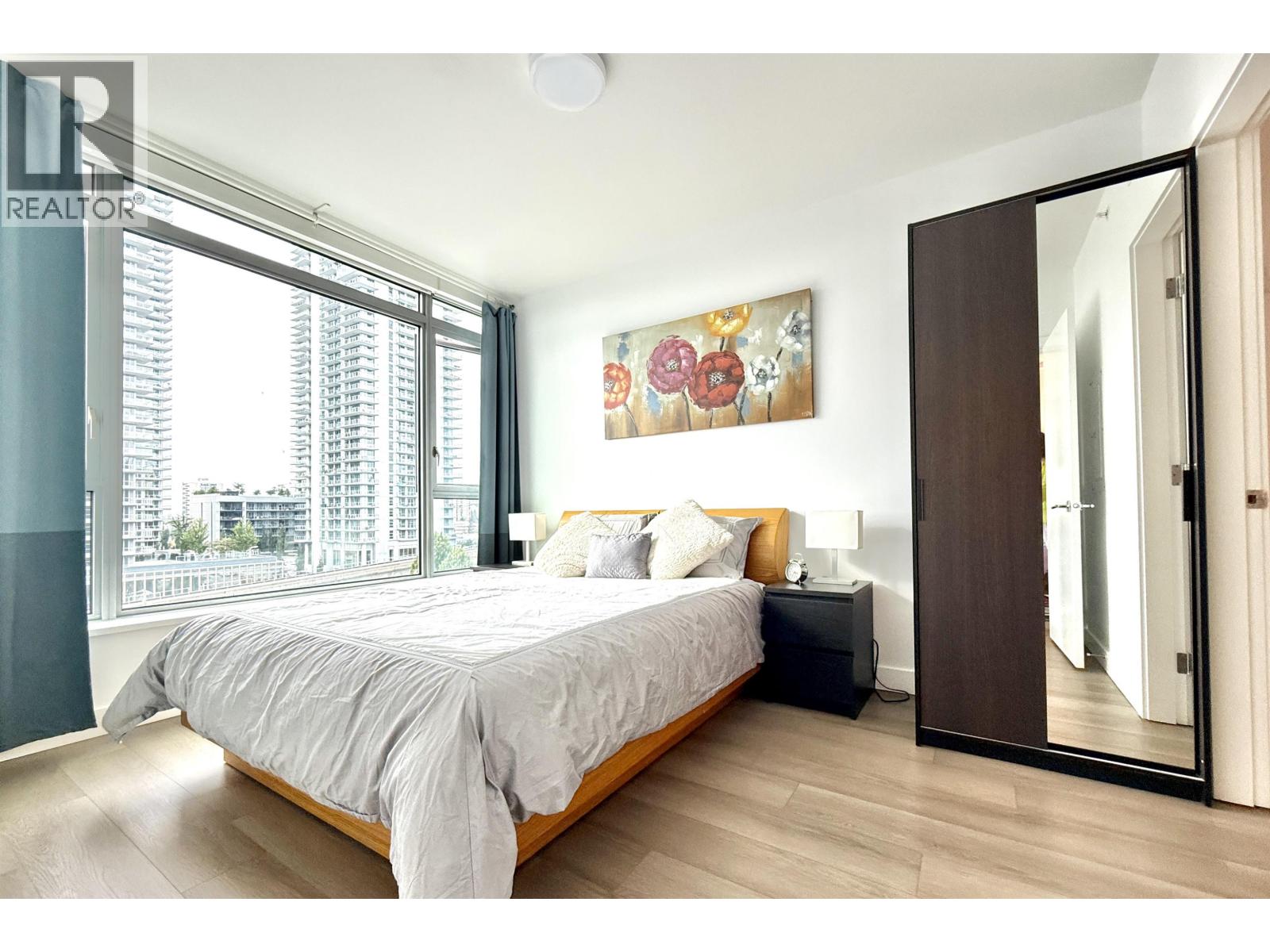 702 518 Whiting Way, Coquitlam, British Columbia  V3J 0H7 - Photo 3 - R3055092