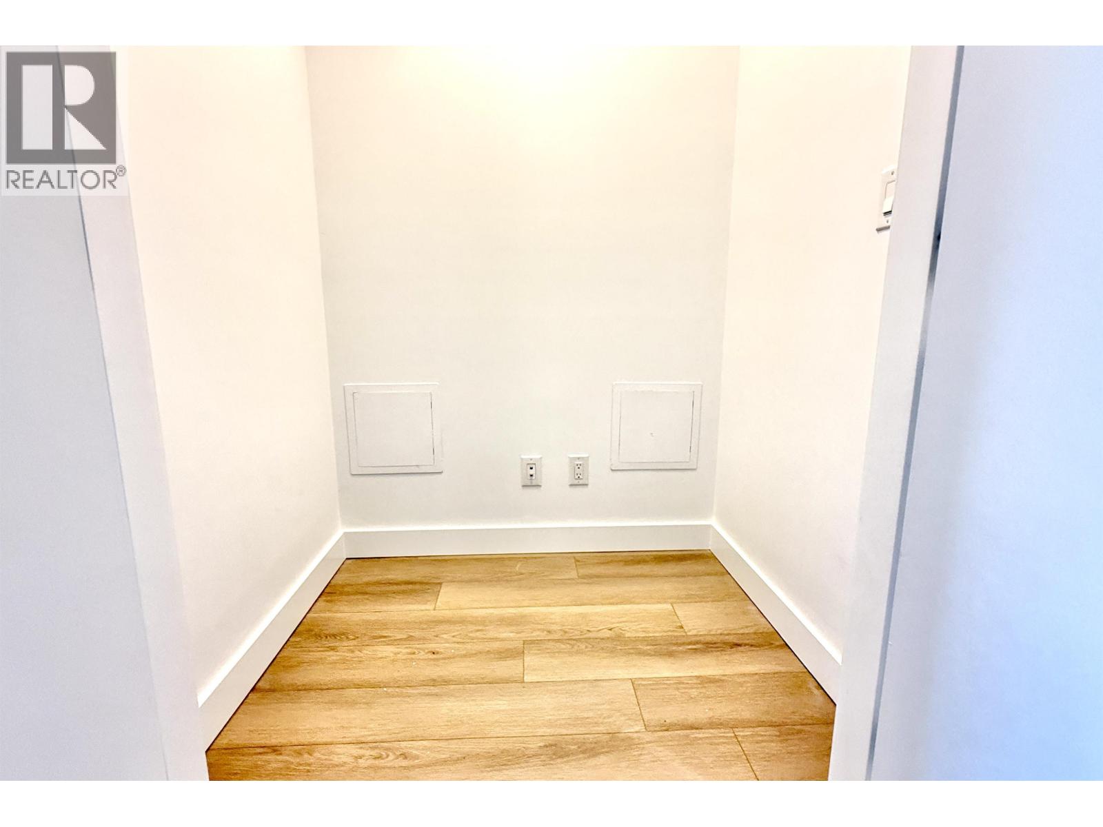 702 518 Whiting Way, Coquitlam, British Columbia  V3J 0H7 - Photo 10 - R3055092