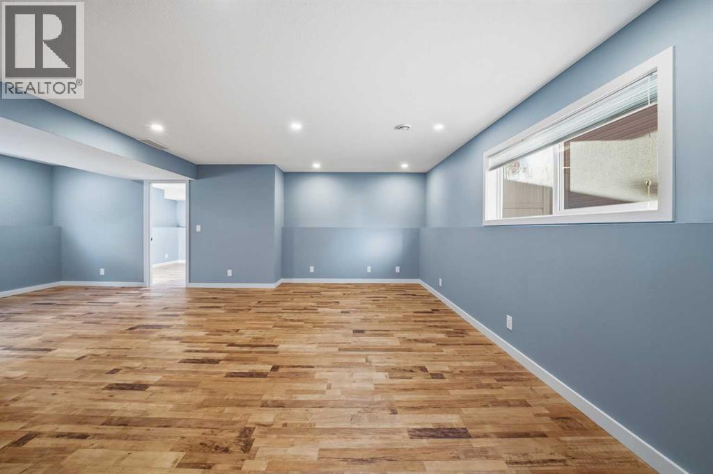 9 Thomas Place, Red Deer, Alberta  T4P 0L7 - Photo 21 - A2271904