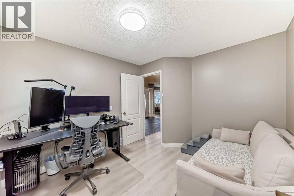 668 Scimitar Bay Nw, Calgary, Alberta  T3L 2B2 - Photo 21 - A2284239