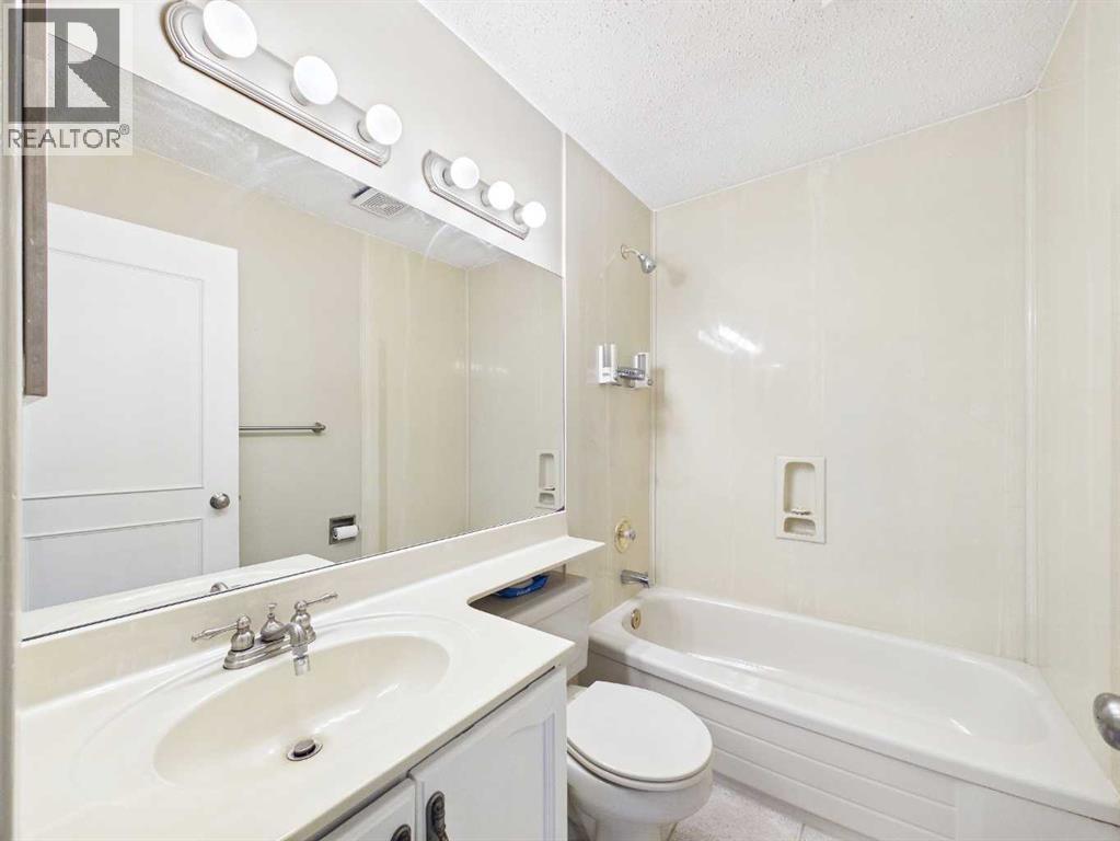 503 Dalcastle Mews Nw, Calgary, Alberta  T3A 2P3 - Photo 18 - A2283417