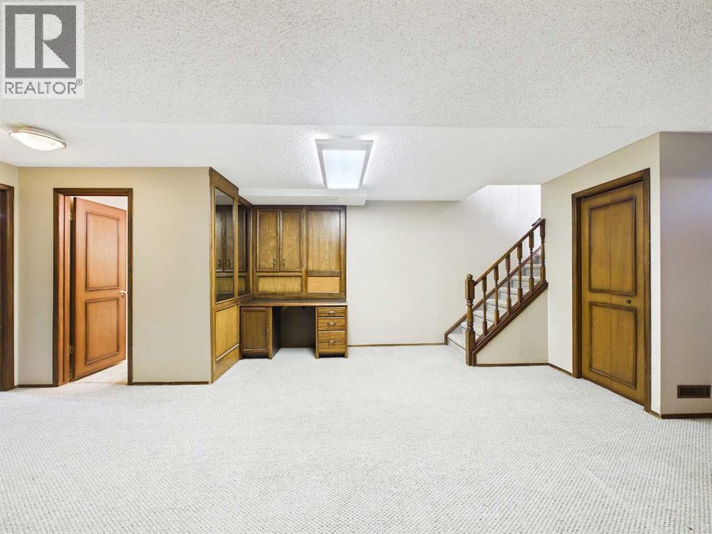 503 Dalcastle Mews Nw, Calgary, Alberta  T3A 2P3 - Photo 25 - A2283417