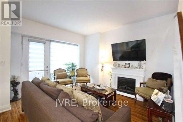 107 - 12 Woodstream Boulevard, Vaughan, Ontario  L4L 8C3 - Photo 11 - N12769476