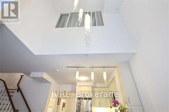 107 - 12 Woodstream Boulevard, Vaughan, Ontario  L4L 8C3 - Photo 17 - N12769476