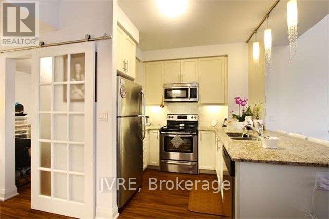 107 - 12 Woodstream Boulevard, Vaughan, Ontario  L4L 8C3 - Photo 8 - N12769476