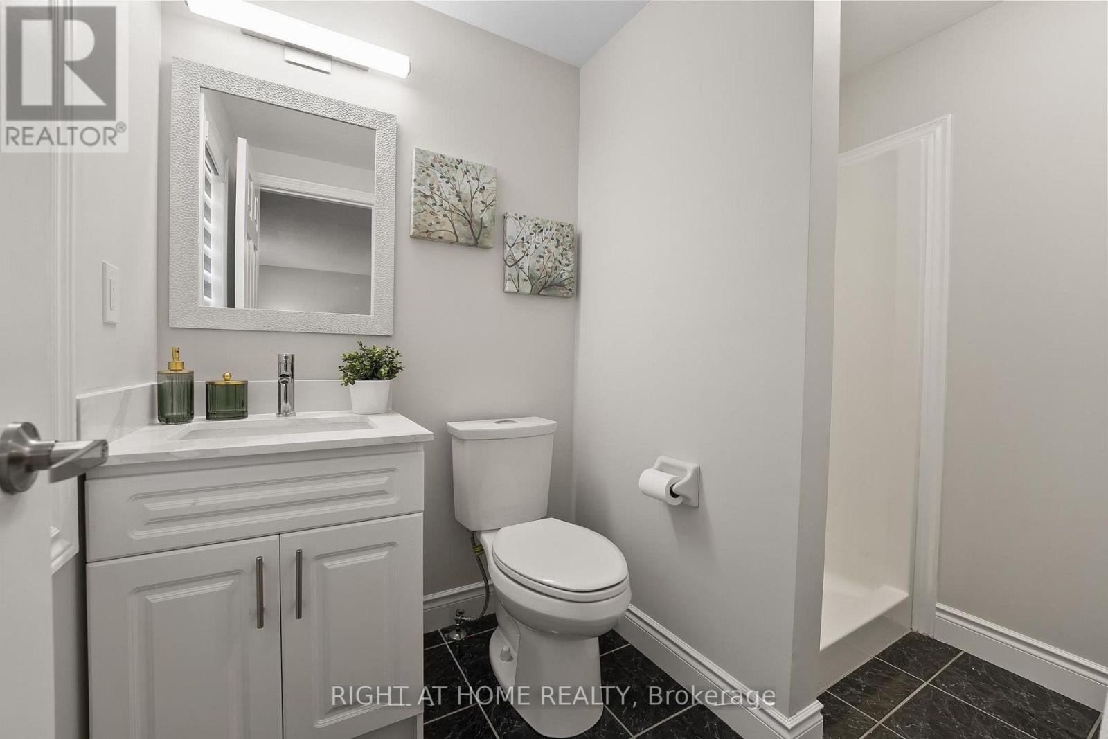 Upper - 80 Chrysler Crescent, Cambridge, Ontario  N3H 5S6 - Photo 10 - X12769482