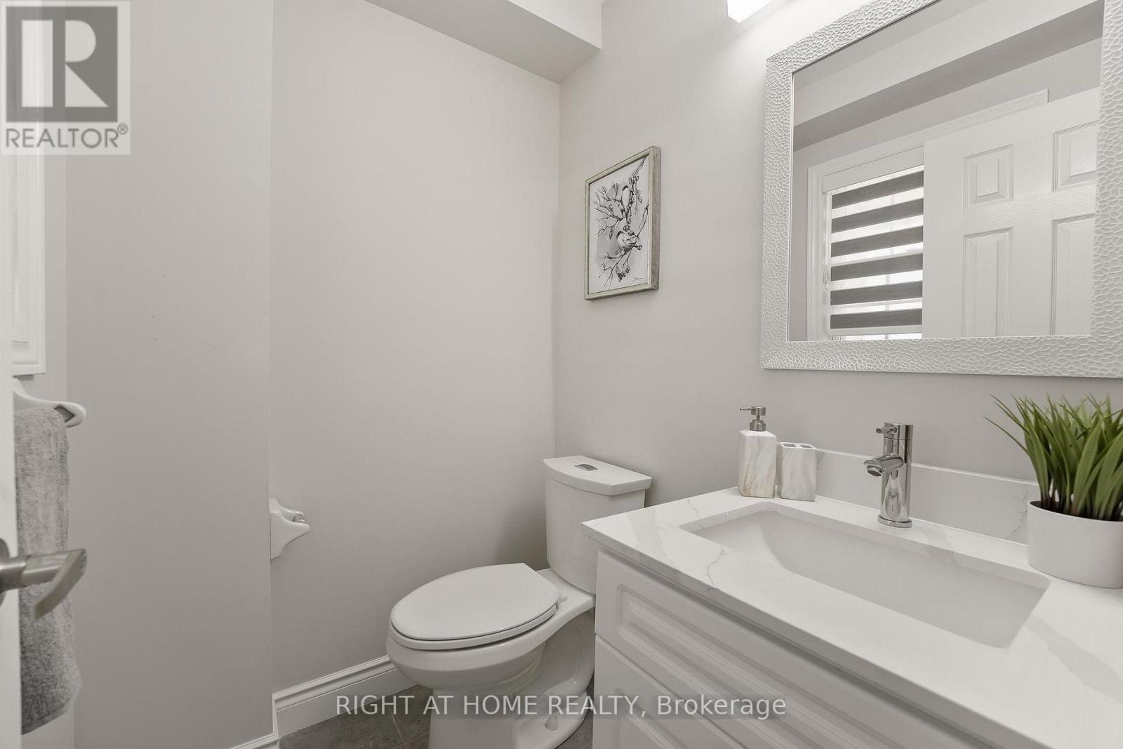 Upper - 80 Chrysler Crescent, Cambridge, Ontario  N3H 5S6 - Photo 11 - X12769482