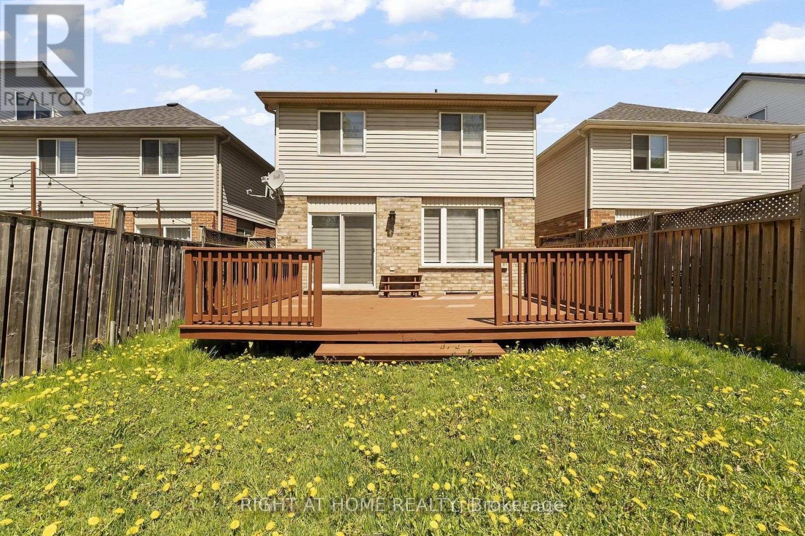 Upper - 80 Chrysler Crescent, Cambridge, Ontario  N3H 5S6 - Photo 5 - X12769482