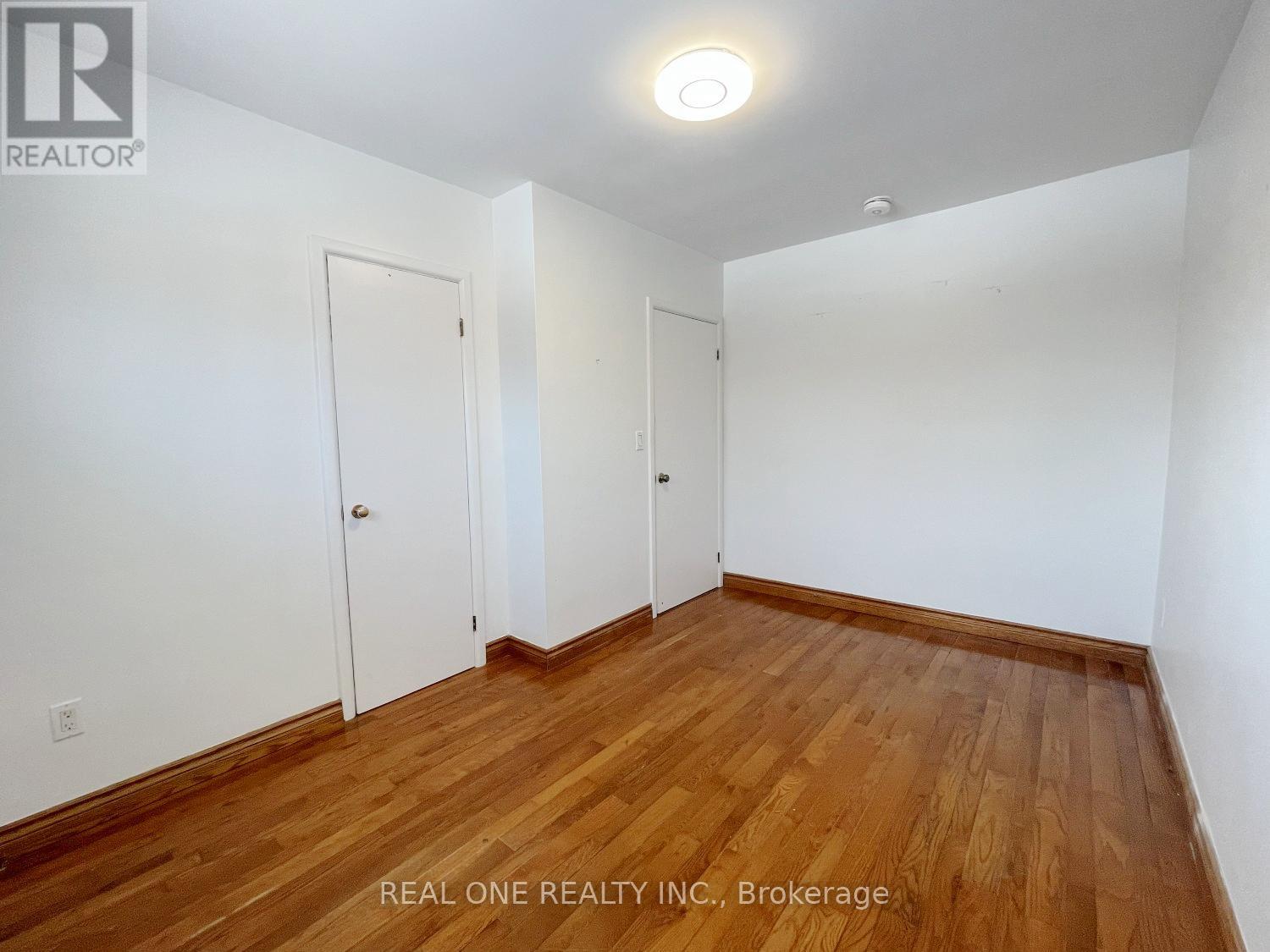 Upper - 99 Warren Avenue, Hamilton, Ontario  L9A 3C7 - Photo 14 - X12769488