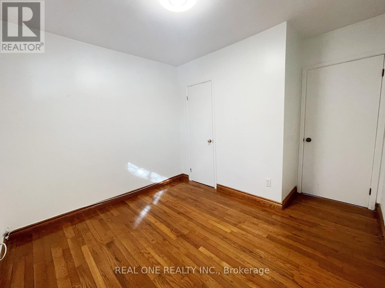 Upper - 99 Warren Avenue, Hamilton, Ontario  L9A 3C7 - Photo 18 - X12769488