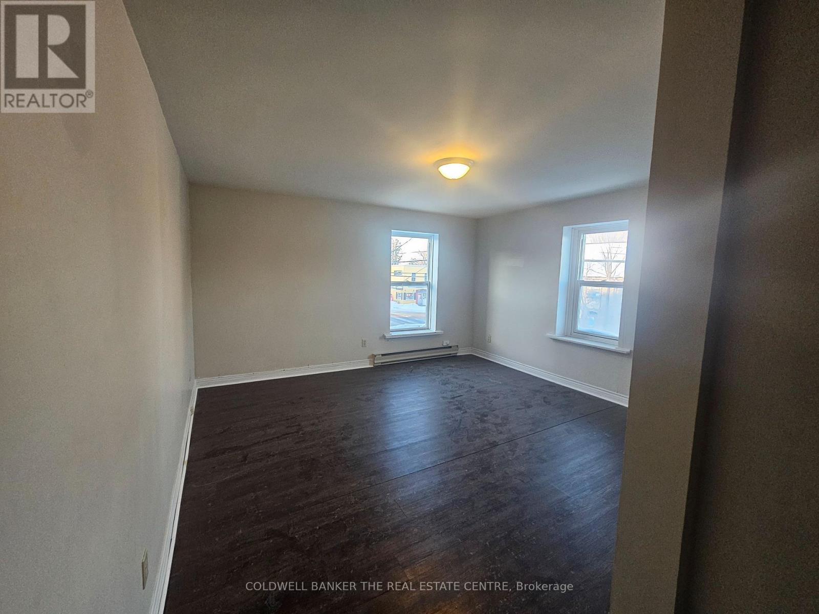 Unit #4 - 4570 Penetanguishene Road, Springwater, Ontario  L0L 1V0 - Photo 6 - S12189353