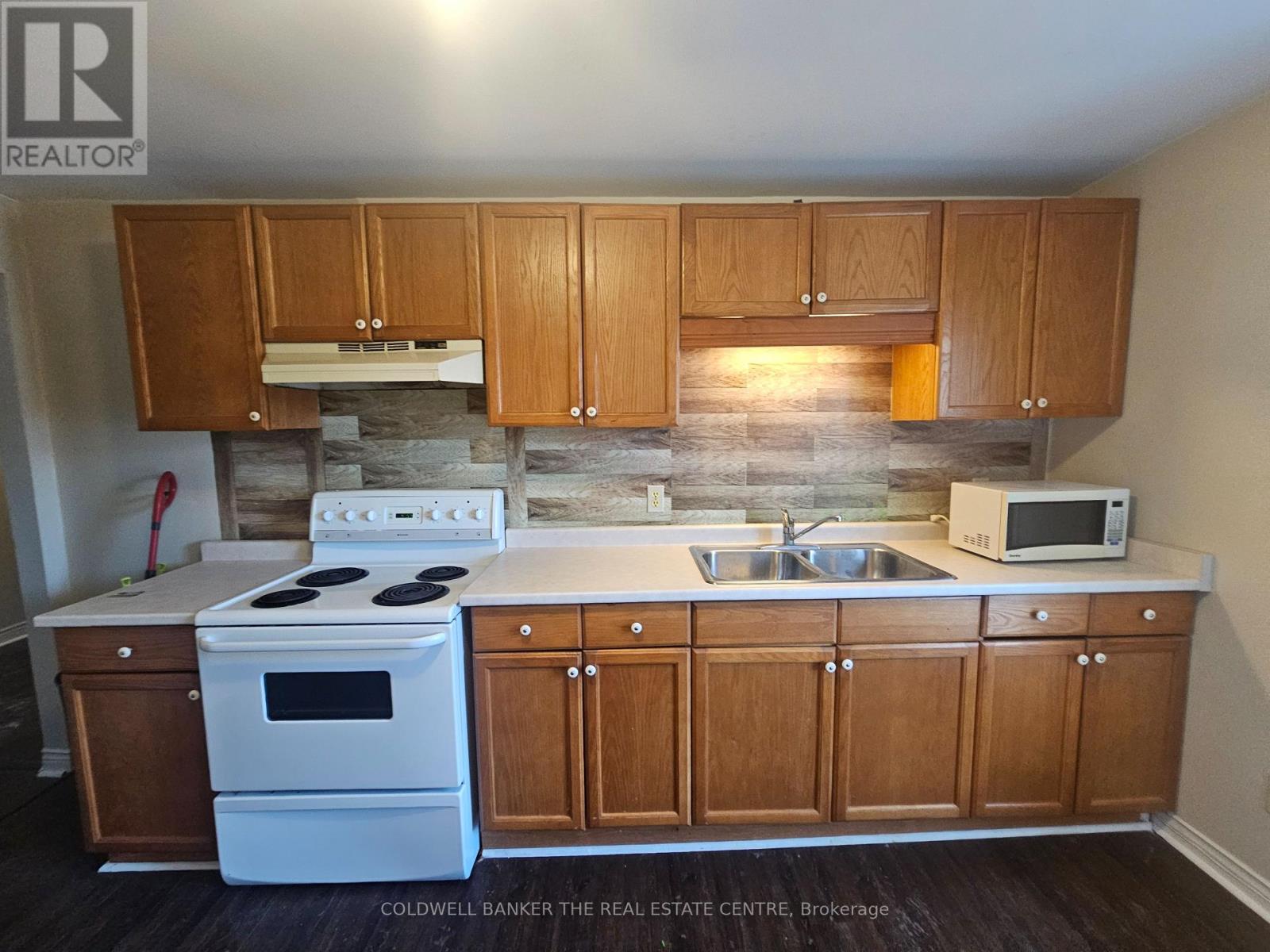 Unit #4 - 4570 Penetanguishene Road, Springwater, Ontario  L0L 1V0 - Photo 8 - S12189353