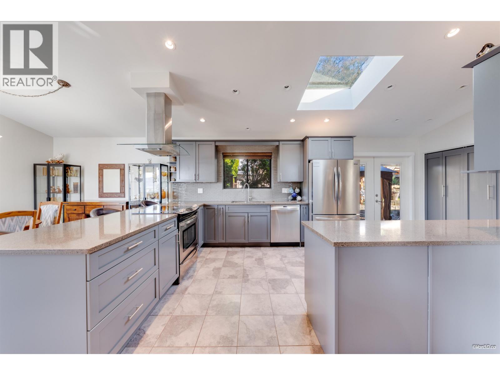 3 Crawford Bay, Port Moody, British Columbia  V3H 3N3 - Photo 7 - R3069231