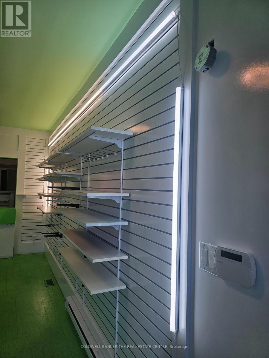 North - 4570 Penetanguishene Road, Springwater, Ontario  L0L 1V0 - Photo 14 - S12379806