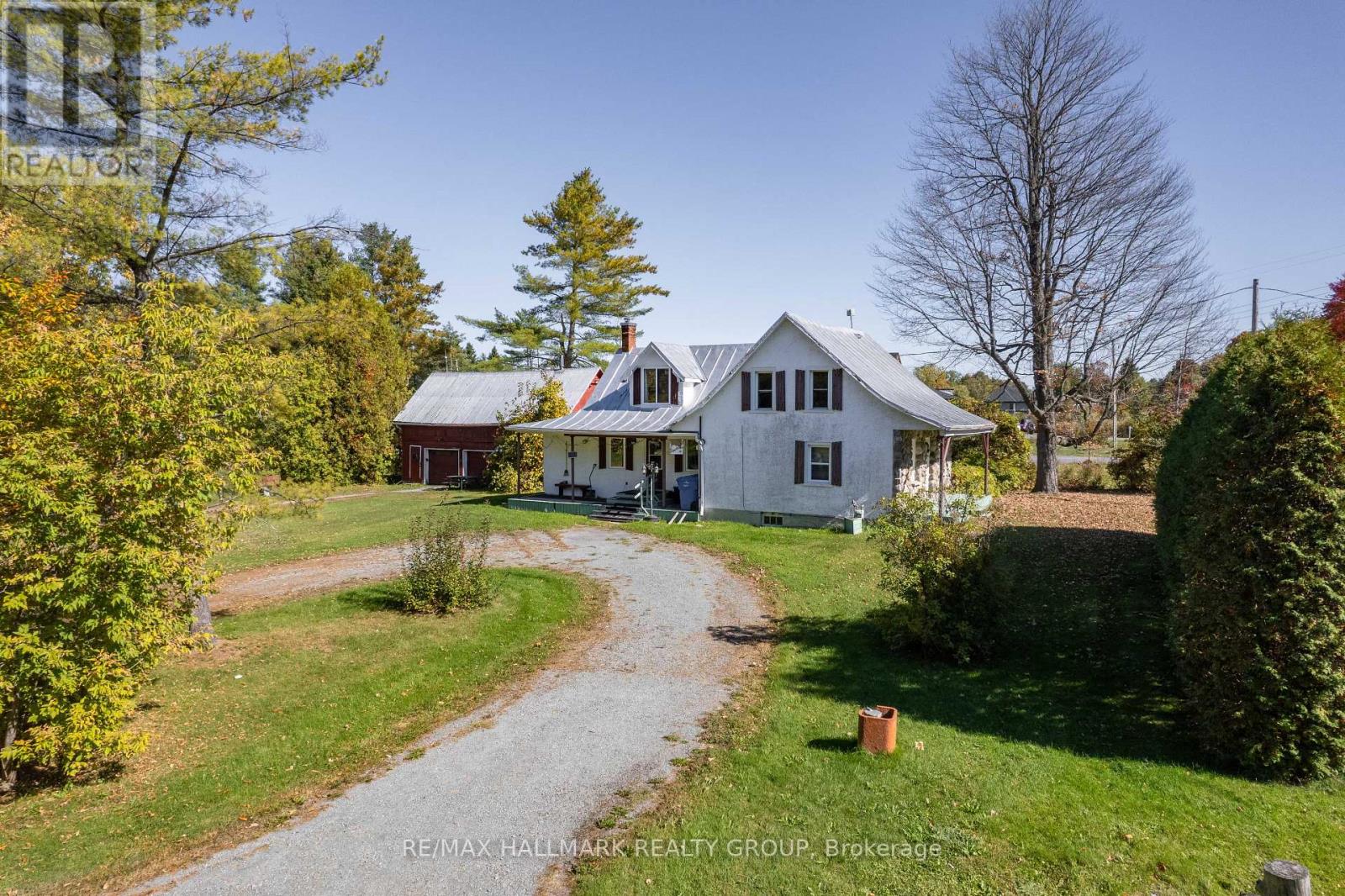 1677 Ste Anne Road, Champlain, Ontario  K0B 1K0 - Photo 10 - X12462116