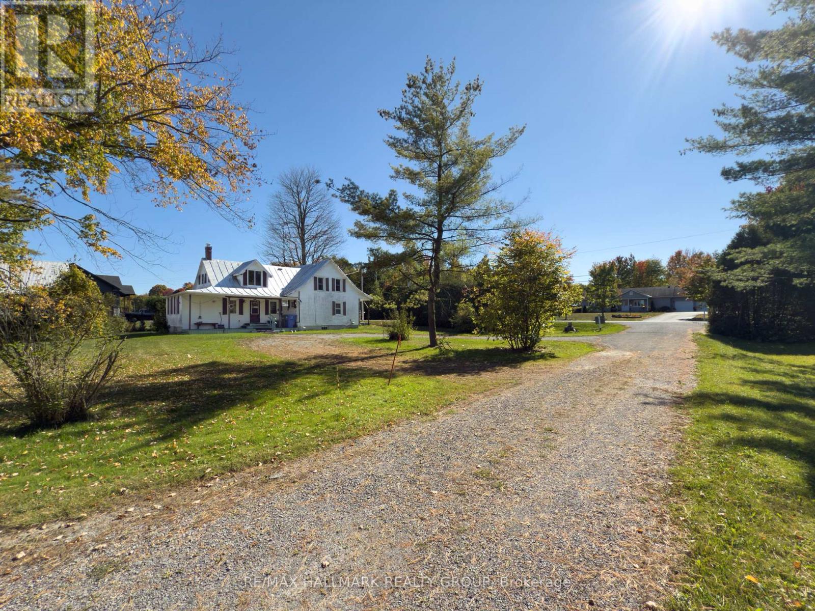 1677 Ste Anne Road, Champlain, Ontario  K0B 1K0 - Photo 15 - X12462116