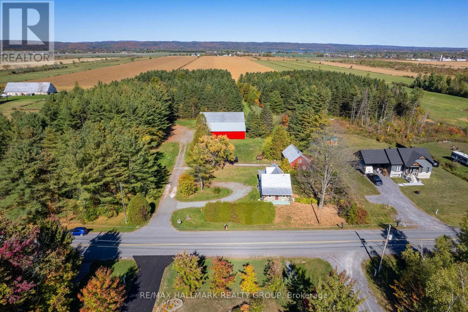 1677 Ste Anne Road, Champlain, Ontario  K0B 1K0 - Photo 6 - X12462116