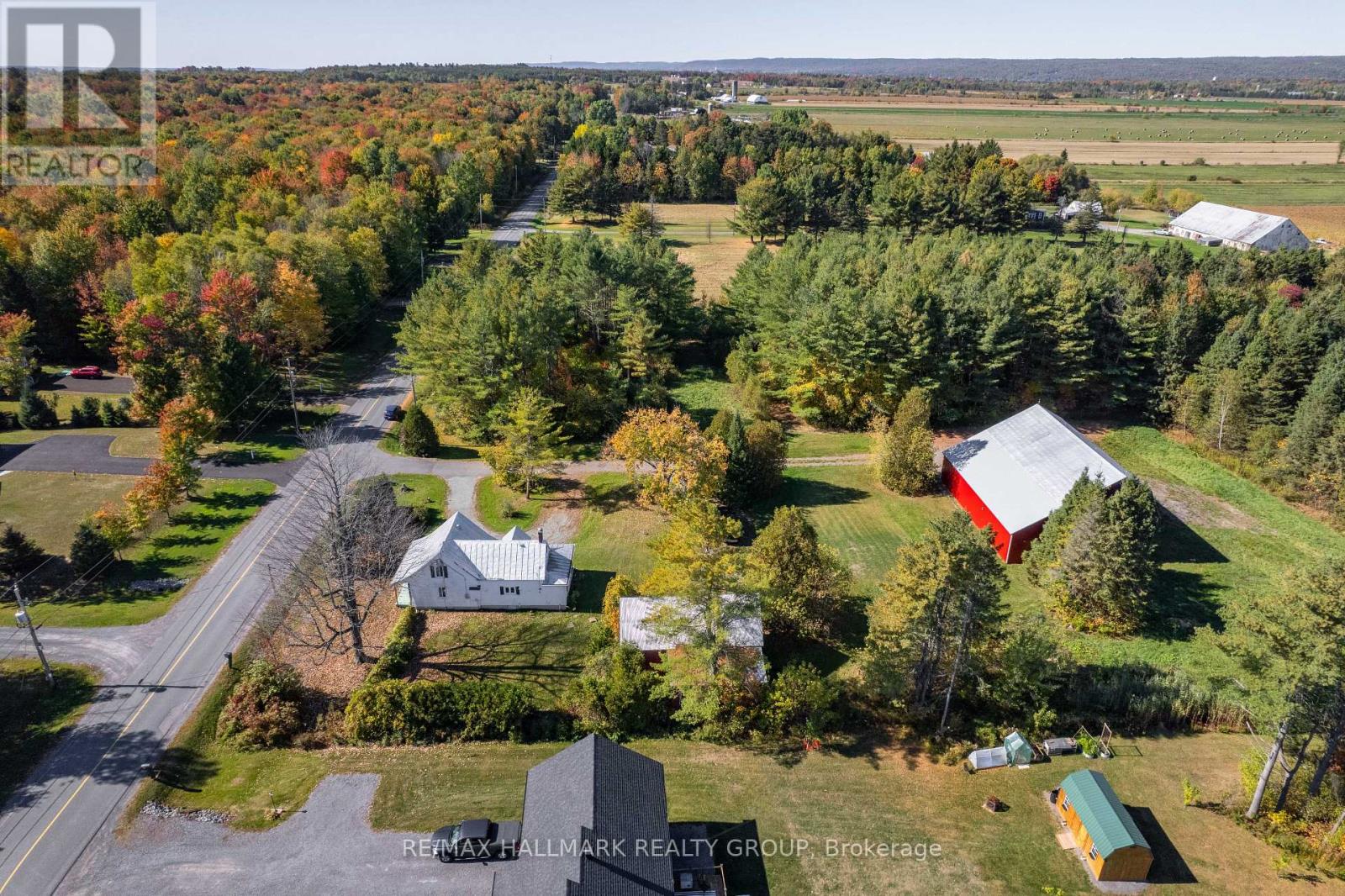 1677 Ste Anne Road, Champlain, Ontario  K0B 1K0 - Photo 9 - X12462116