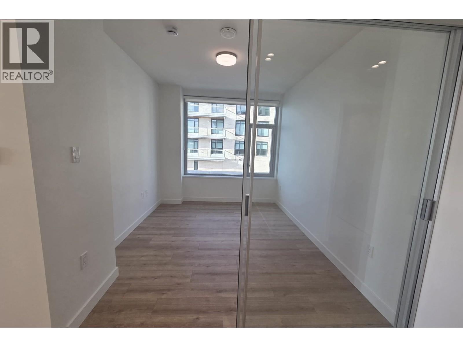 322 755 Harbourside Drive, North Vancouver, British Columbia  V7M 3G3 - Photo 19 - R3083631