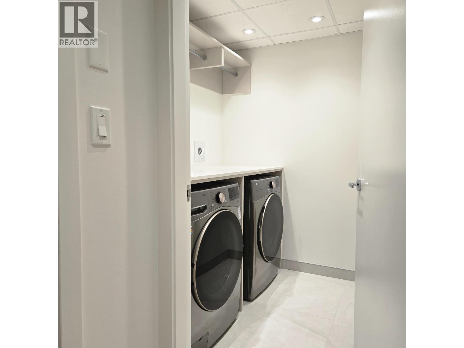 322 755 Harbourside Drive, North Vancouver, British Columbia  V7M 3G3 - Photo 21 - R3083631