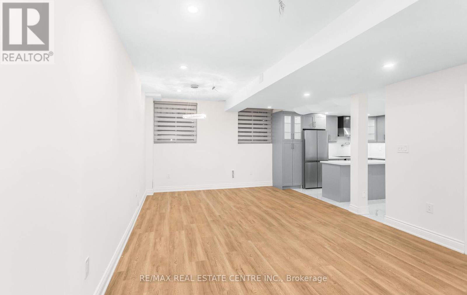 2379 Charles Cornwall Avenue, Oakville (Br Bronte), Ontario  L6M 5M5 - Photo 13 - W12769508