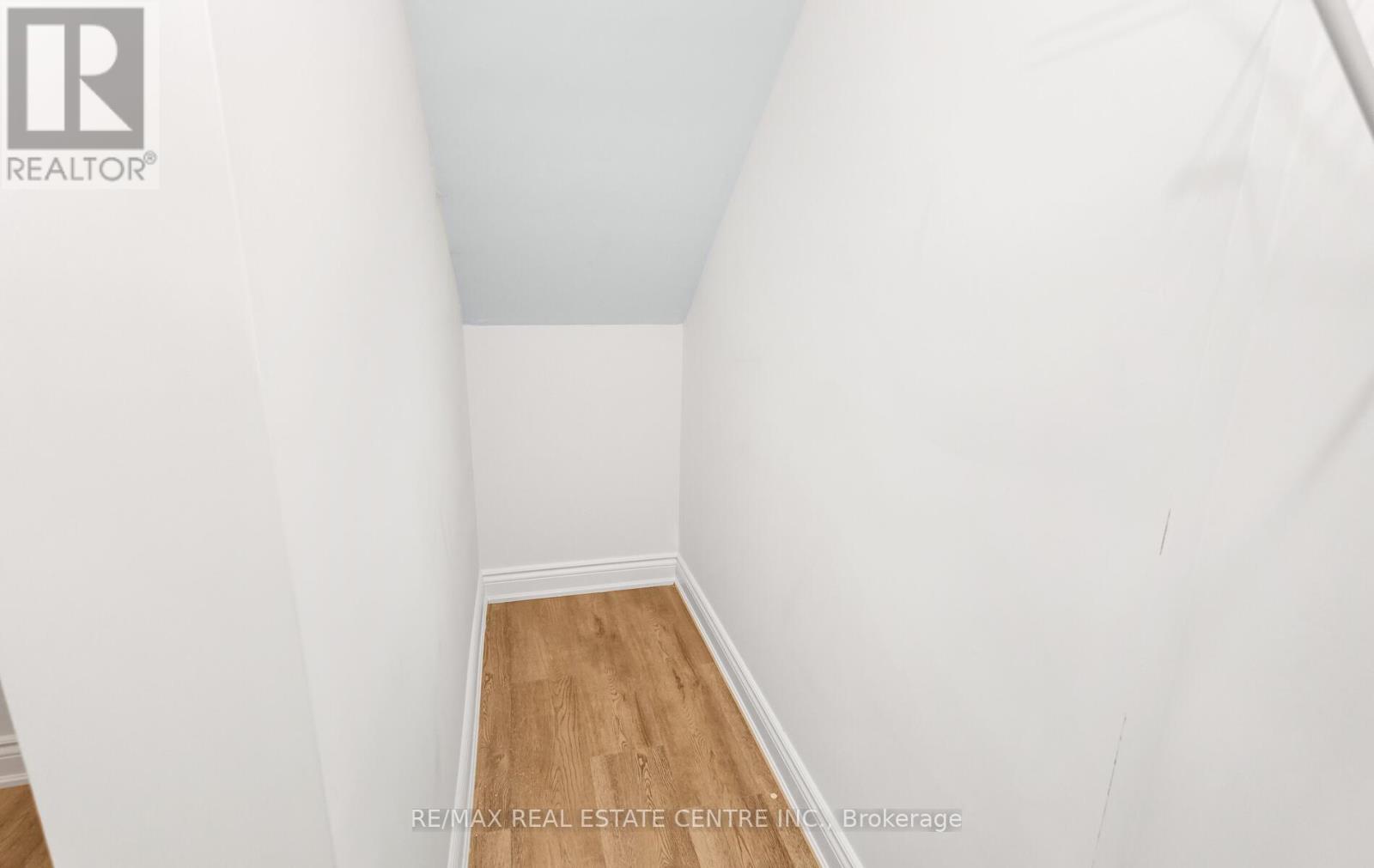 2379 Charles Cornwall Avenue, Oakville (Br Bronte), Ontario  L6M 5M5 - Photo 25 - W12769508