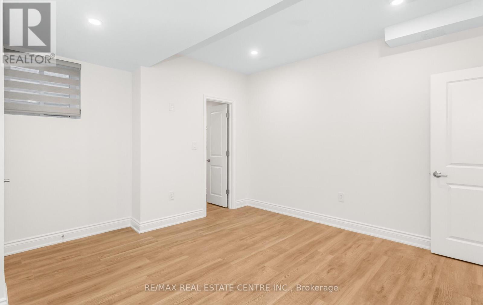 2379 Charles Cornwall Avenue, Oakville (Br Bronte), Ontario  L6M 5M5 - Photo 29 - W12769508