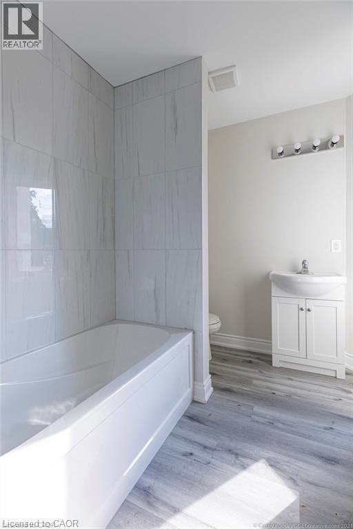 1327 Main Street E Unit# 1, Hamilton, Ontario  L8K 1B4 - Photo 14 - 40803613