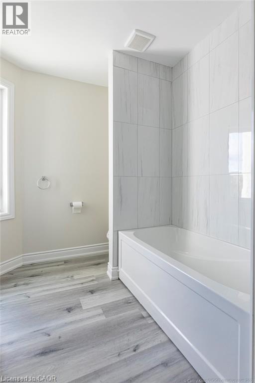 1327 Main Street E Unit# 2, Hamilton, Ontario  L8K 1B4 - Photo 12 - 40803598