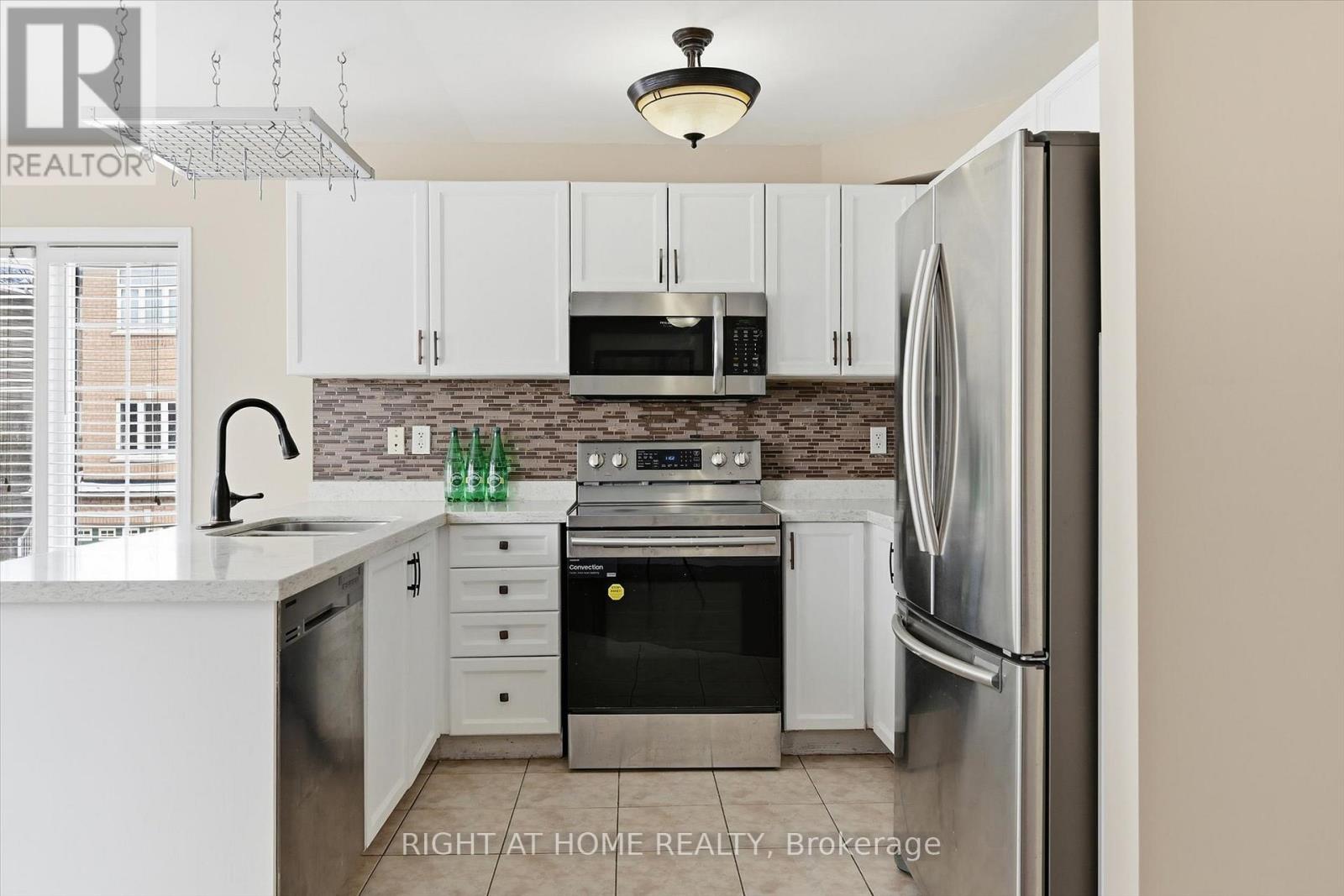 32 - 5110 Fairview Street, Burlington, Ontario  L7L 7H6 - Photo 6 - W12769490