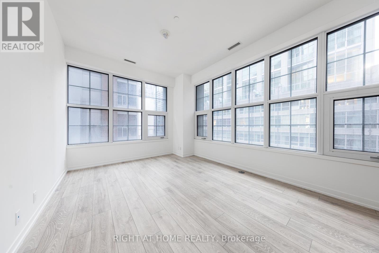 55 Mercer Street, Toronto (Waterfront Communities), Ontario  M5V 0W4 - Photo 3 - C12769514