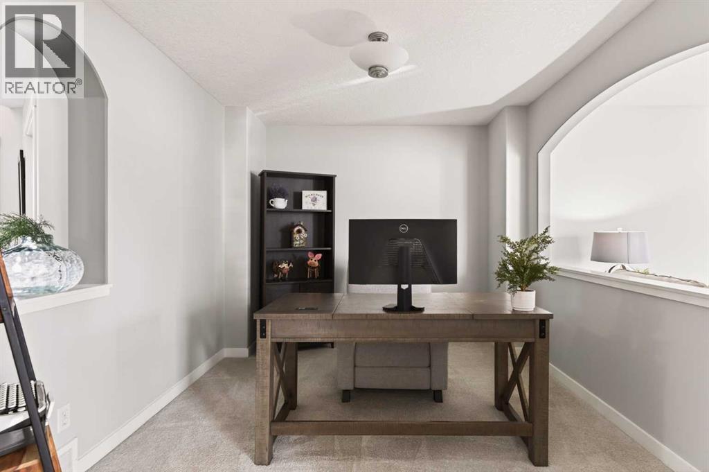 4 Cougarstone Square Sw, Calgary, Alberta  T3H 5J3 - Photo 5 - A2283347