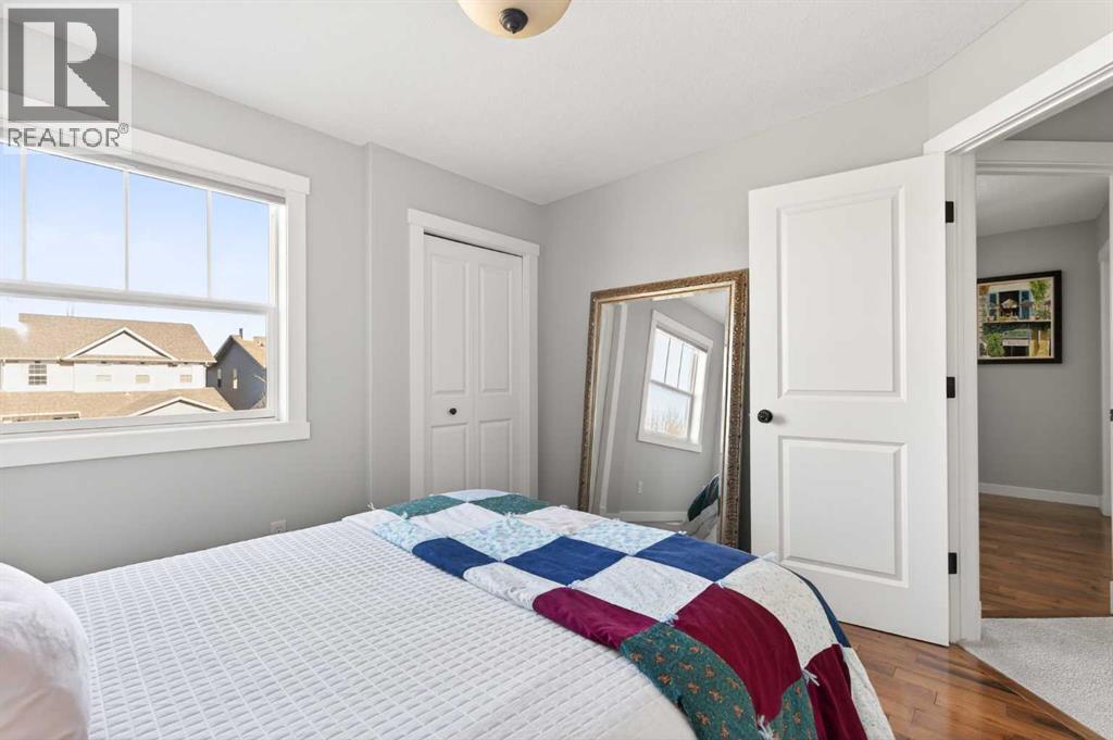 4 Cougarstone Square Sw, Calgary, Alberta  T3H 5J3 - Photo 32 - A2283347