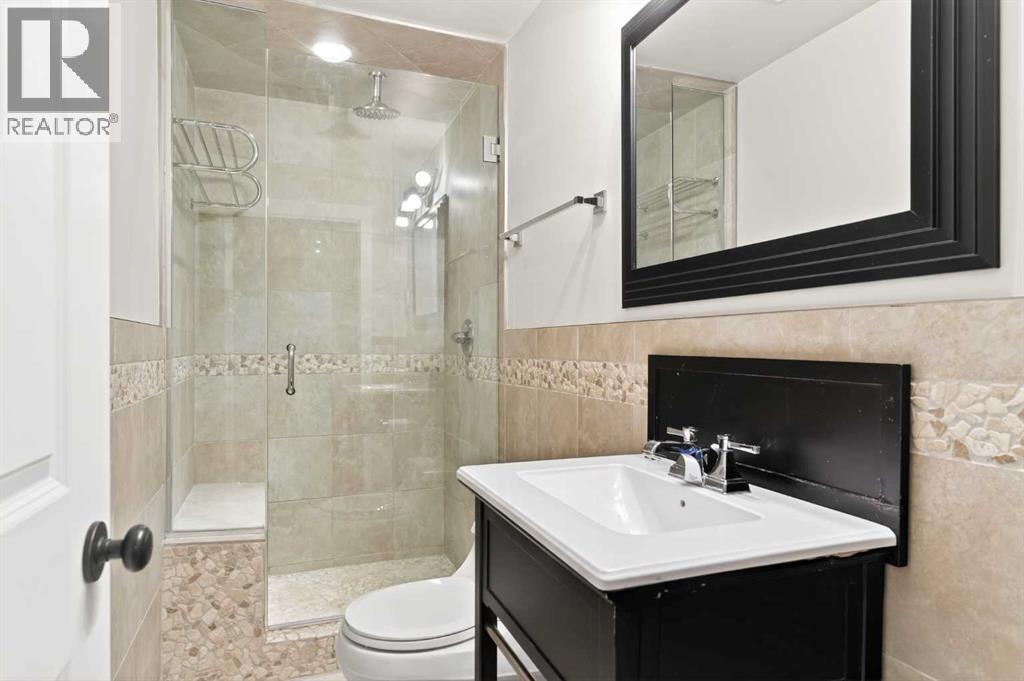 4 Cougarstone Square Sw, Calgary, Alberta  T3H 5J3 - Photo 43 - A2283347