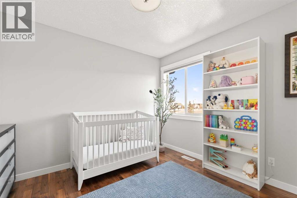 4 Cougarstone Square Sw, Calgary, Alberta  T3H 5J3 - Photo 34 - A2283347