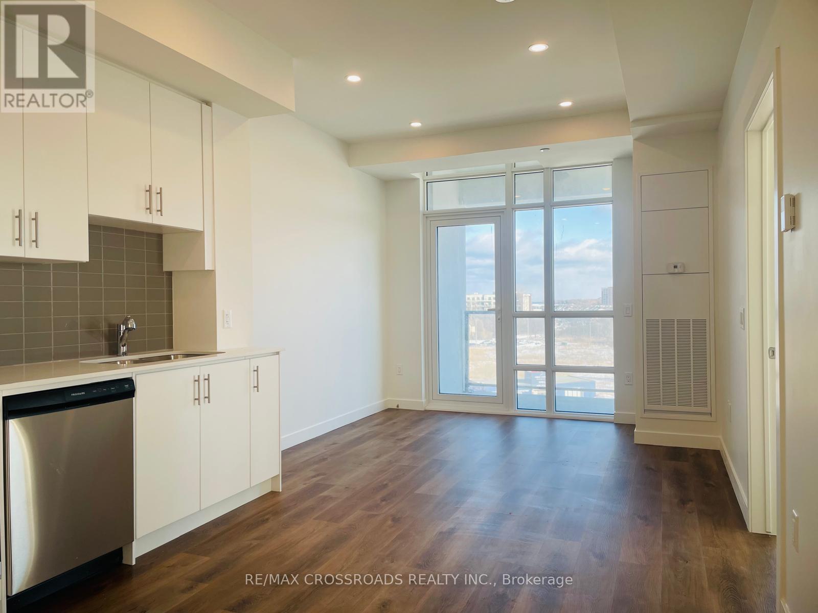 614 - 461 Green Road, Hamilton (Lakeshore), Ontario  L8E 5B4 - Photo 8 - X12725160